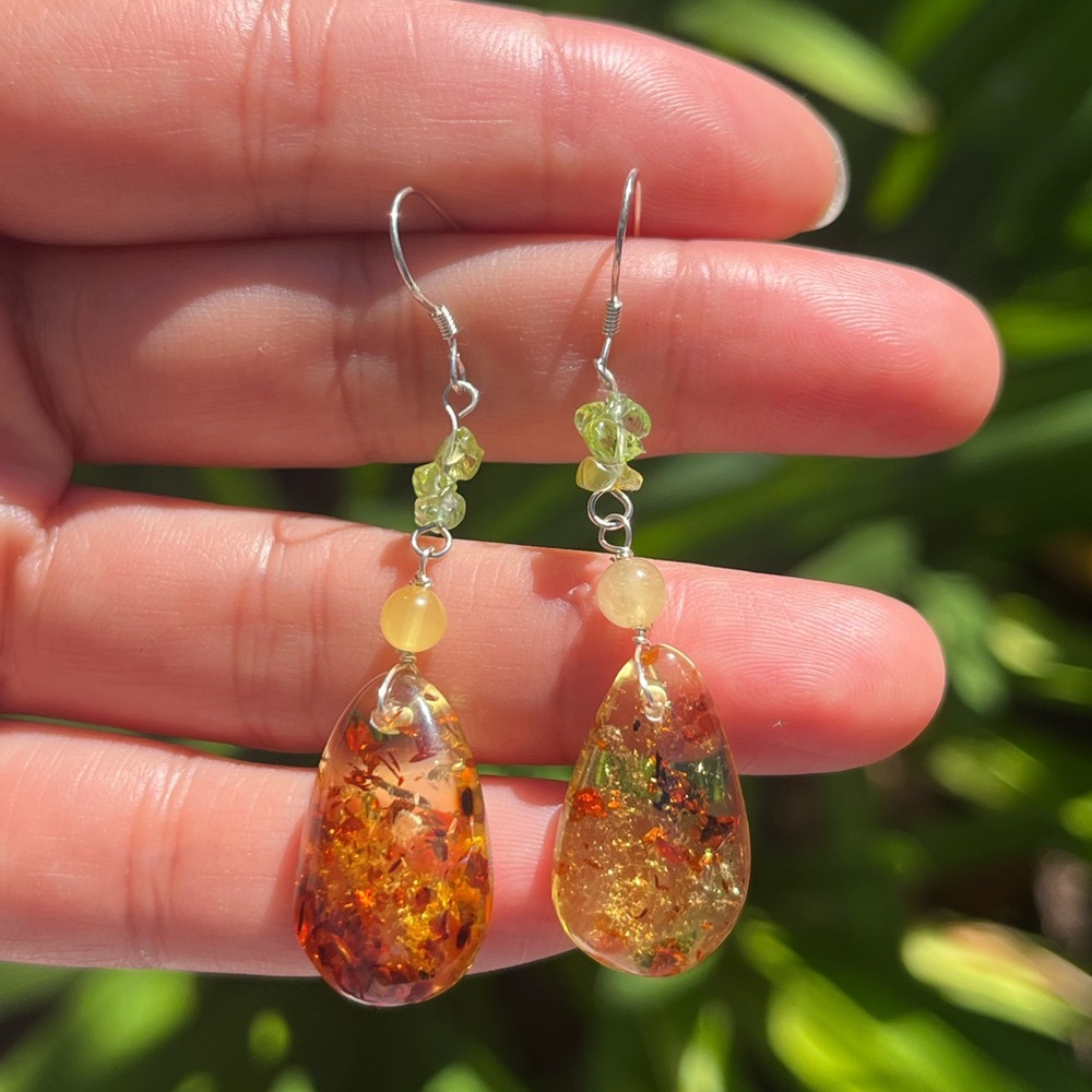 Silver plated amber‎ peridot drop earrings 0262